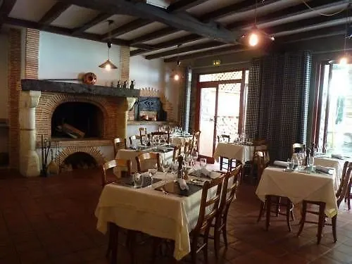 Hotel Mir سانت لاري سولون