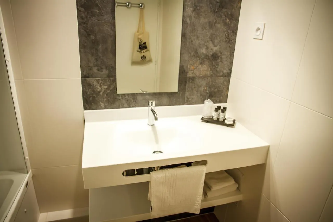 Hotel Mir سانت لاري سولون